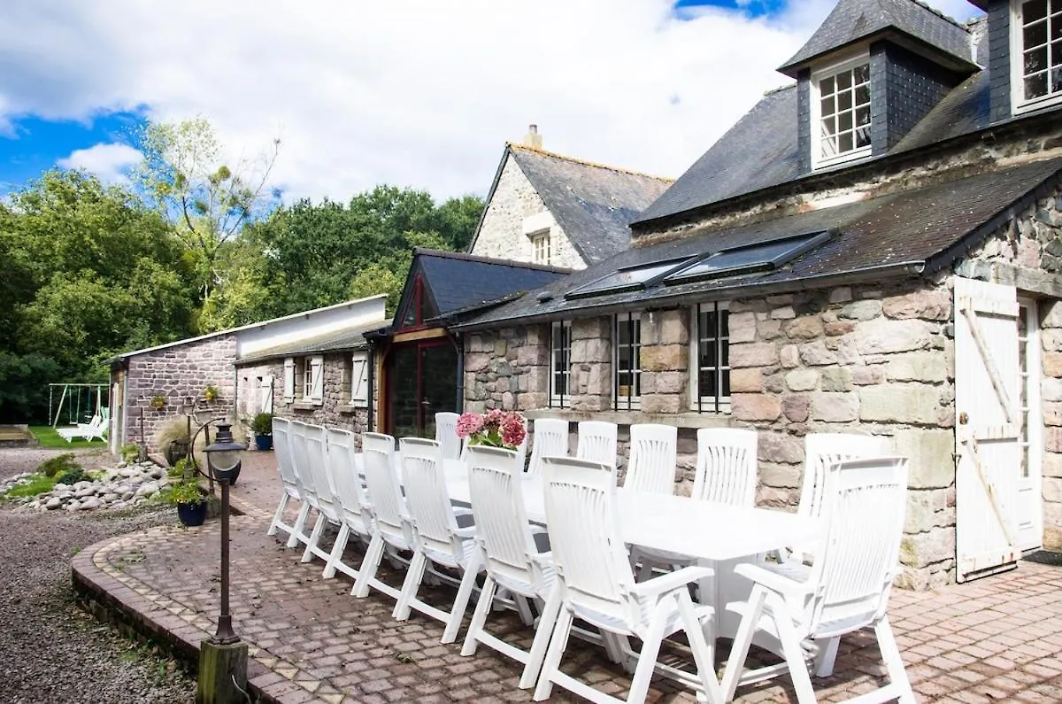 Le Vaugalon, Maison Grande Capacite Plurien